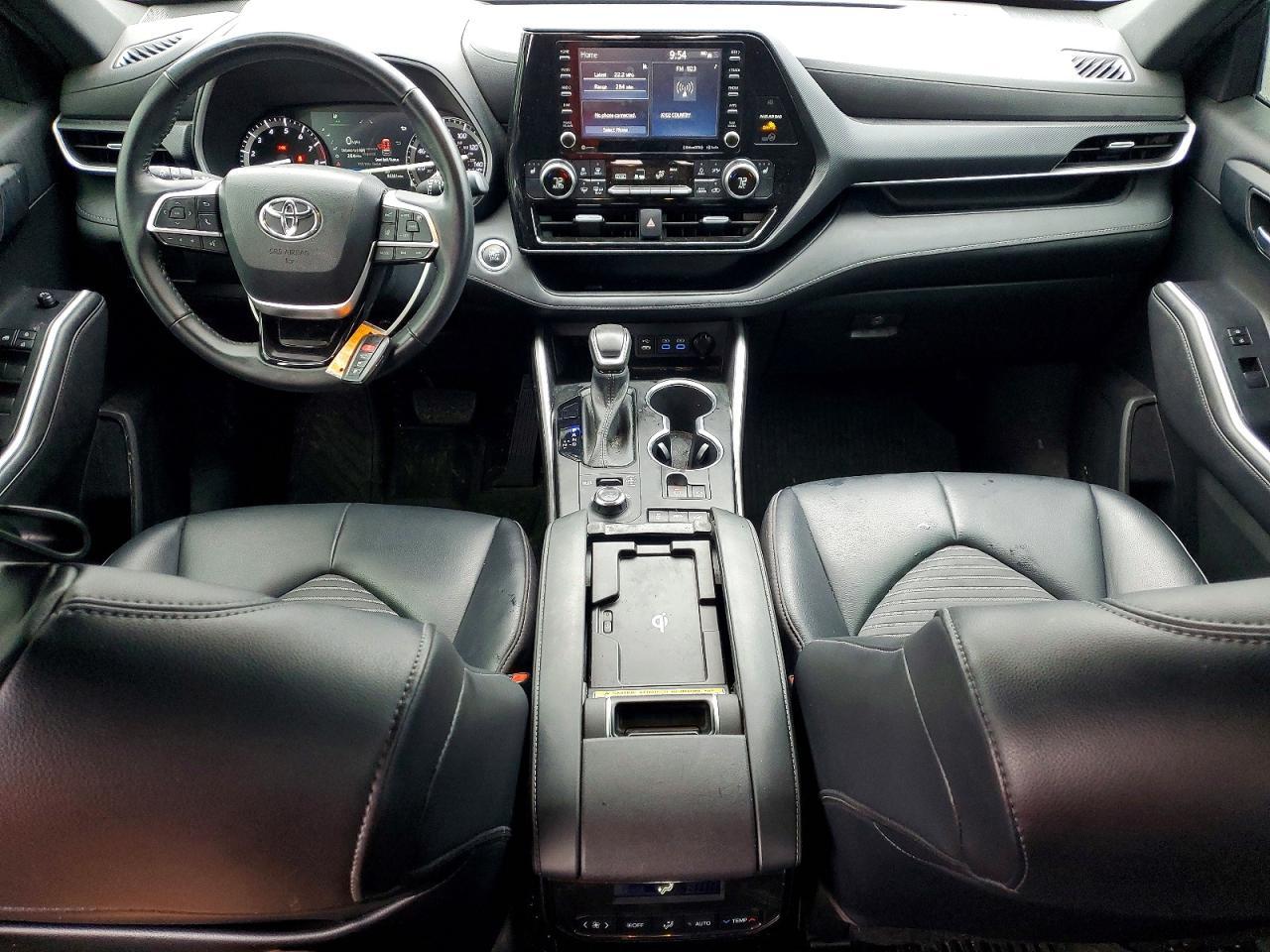 2022 TOYOTA HIGHLANDER