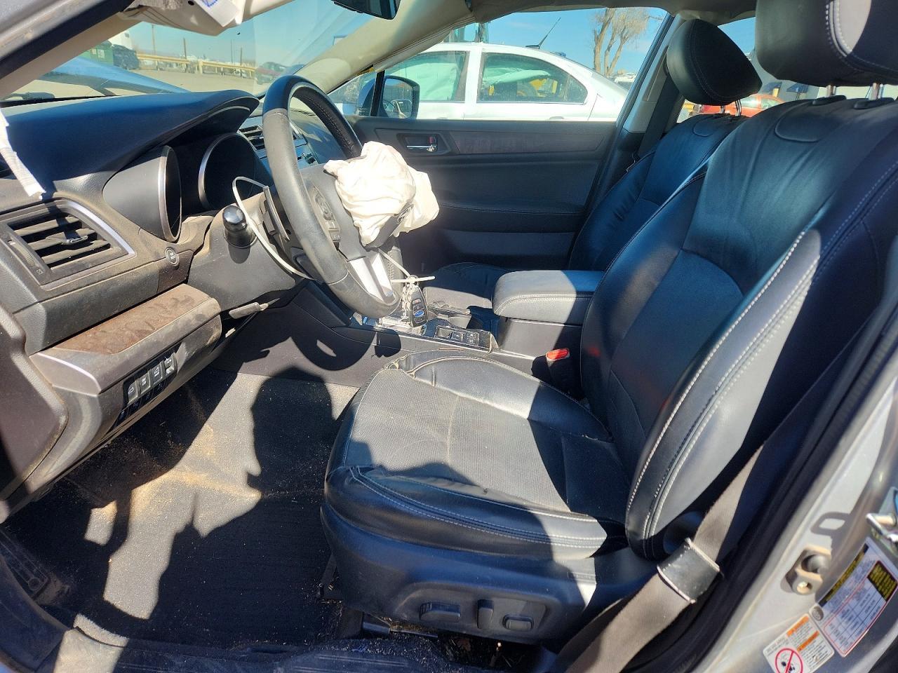 2017 SUBARU Outback
