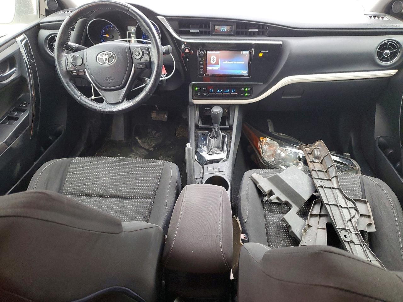 2017 TOYOTA COROLLA