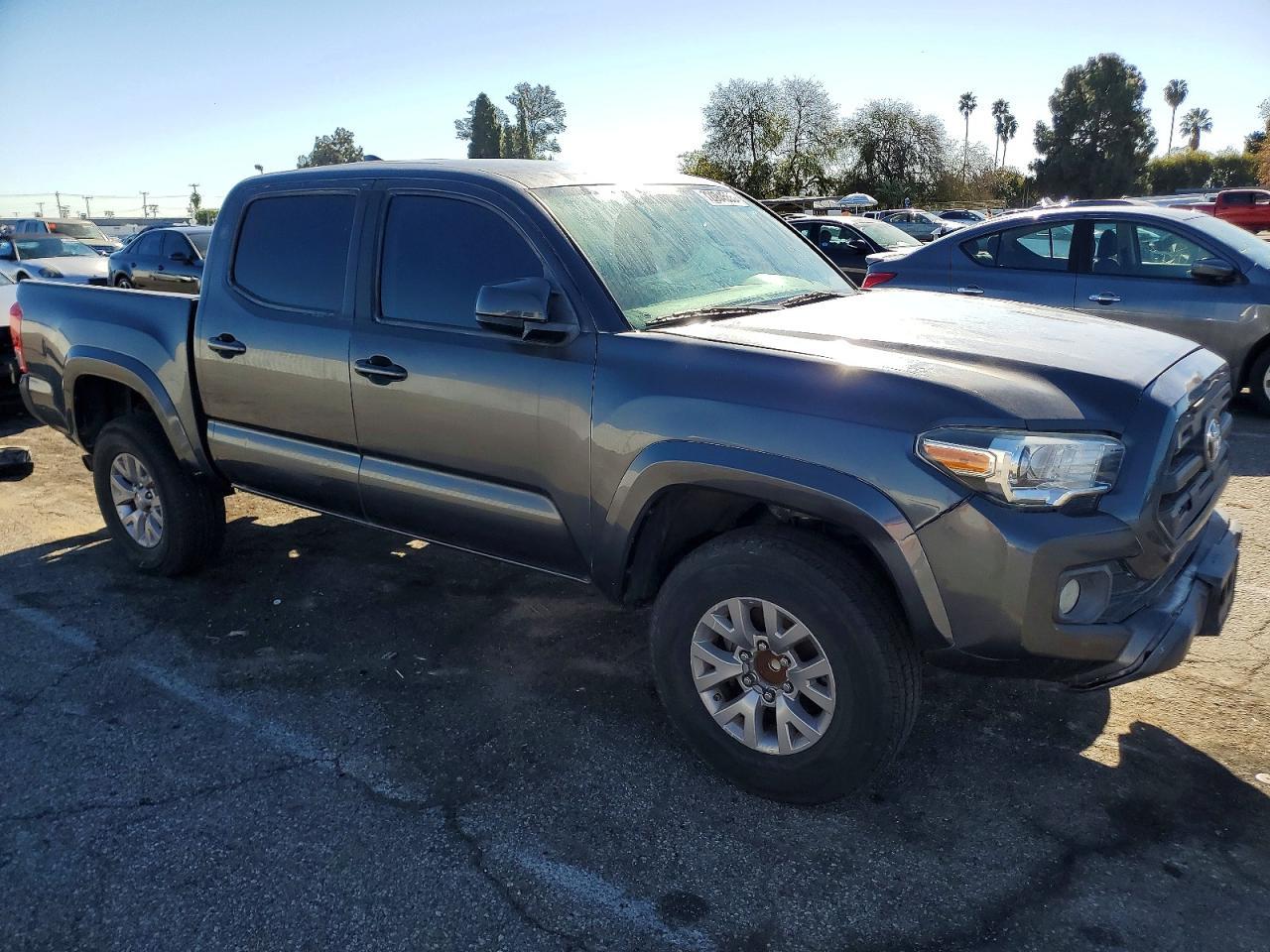 2016 TOYOTA TACOMA