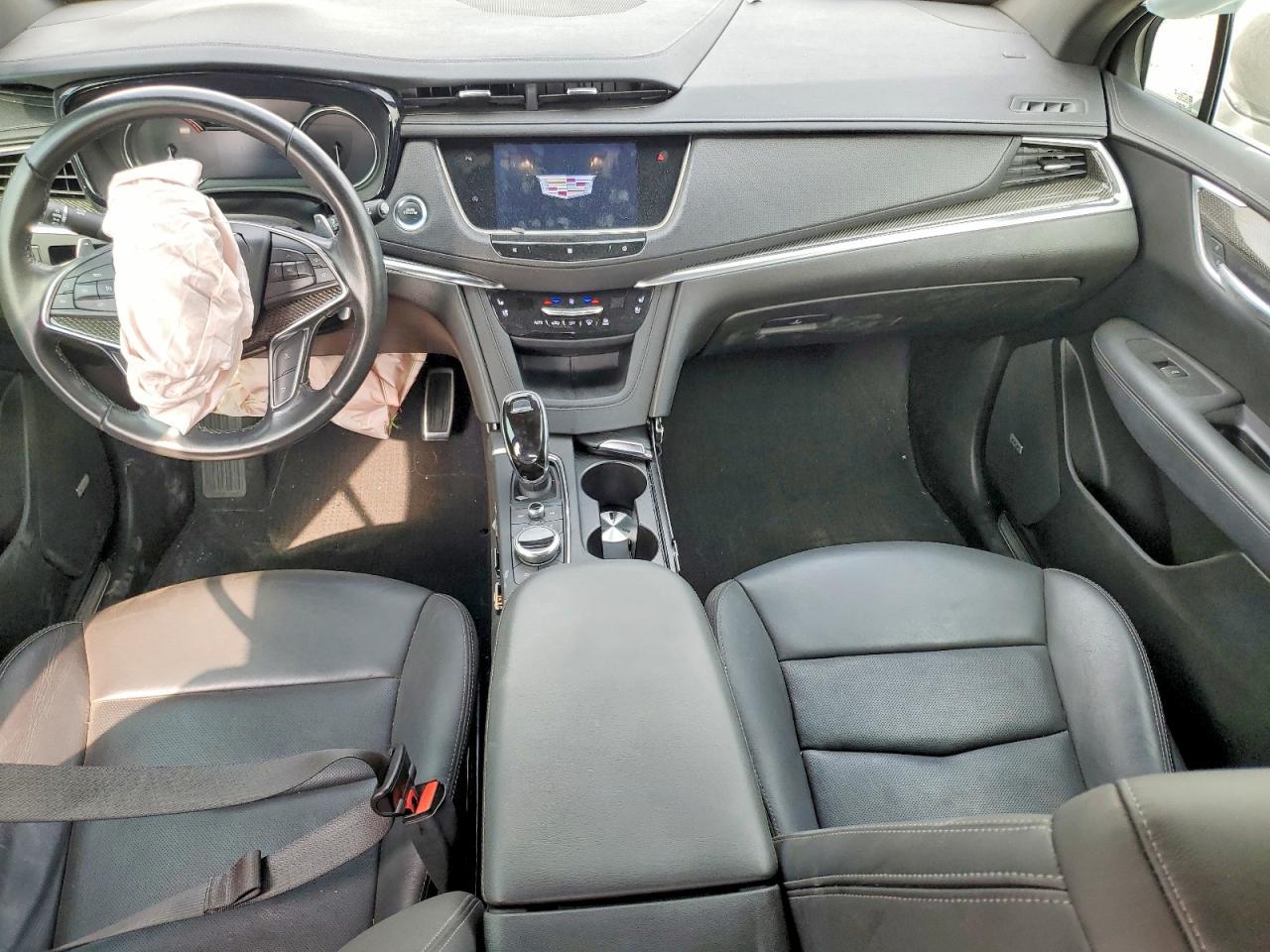 2021 CADILLAC XT5