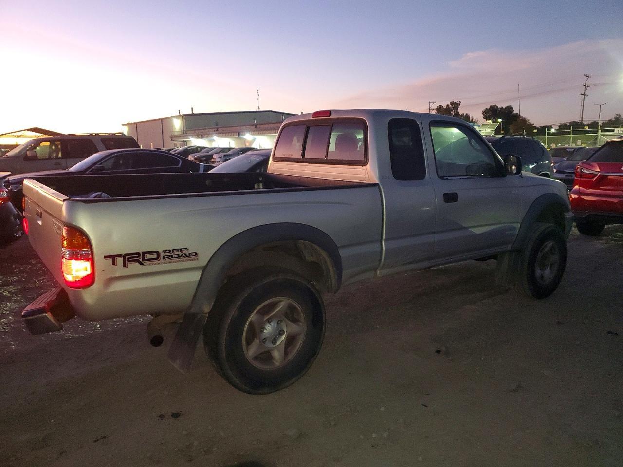 2002 TOYOTA TACOMA