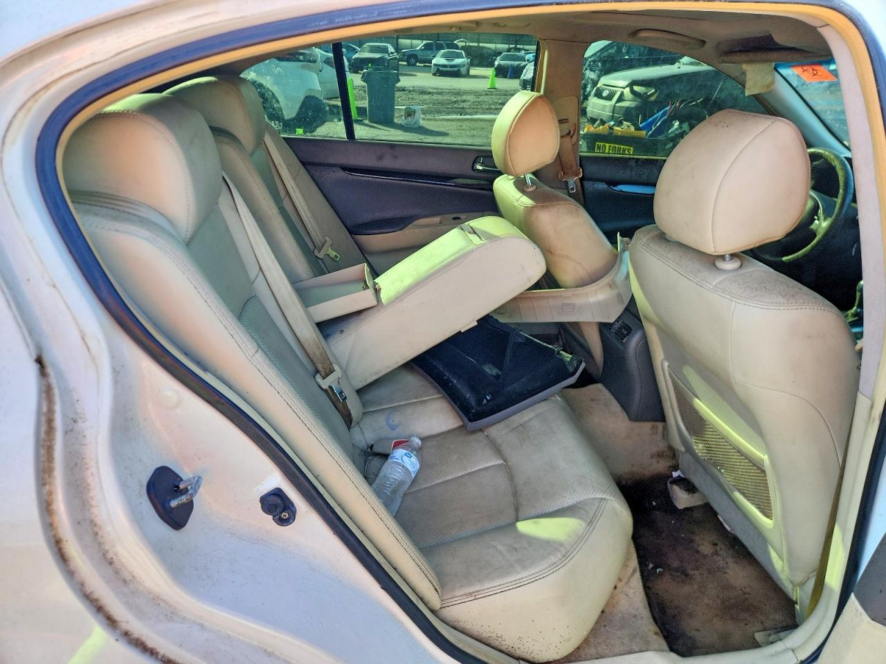 2013 INFINITI G37