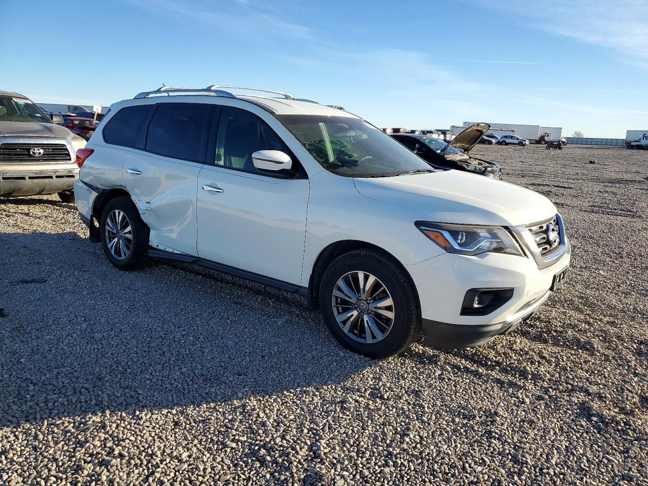 2018 NISSAN PATHFINDER