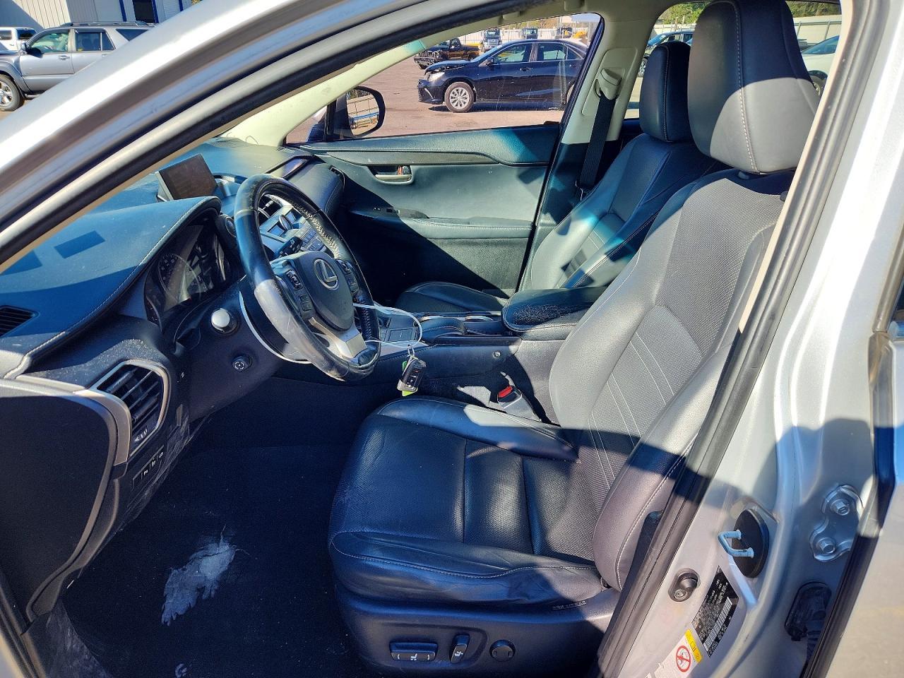 2016 LEXUS NX 200T