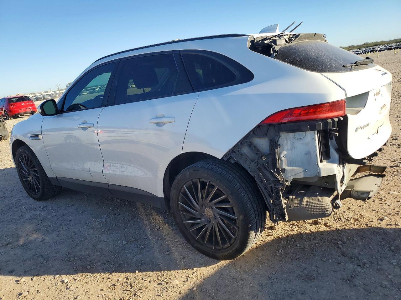 2018 JAGUAR F-Pace