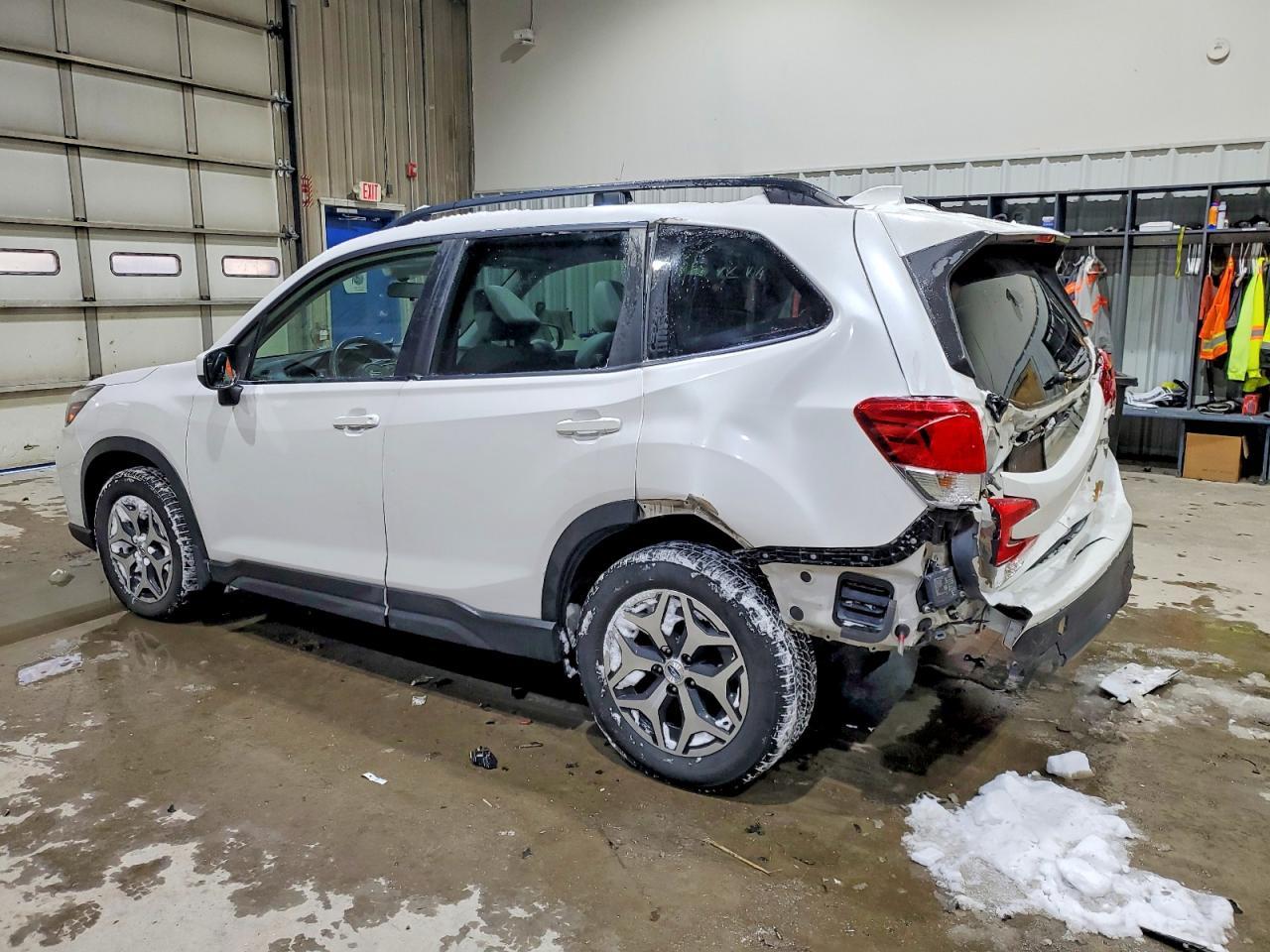 2020 SUBARU FORESTER