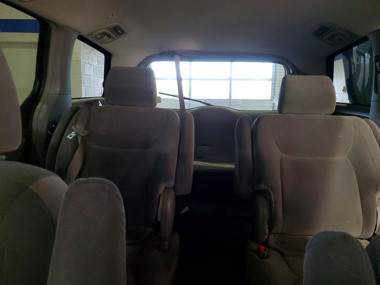 2005 TOYOTA SIENNA