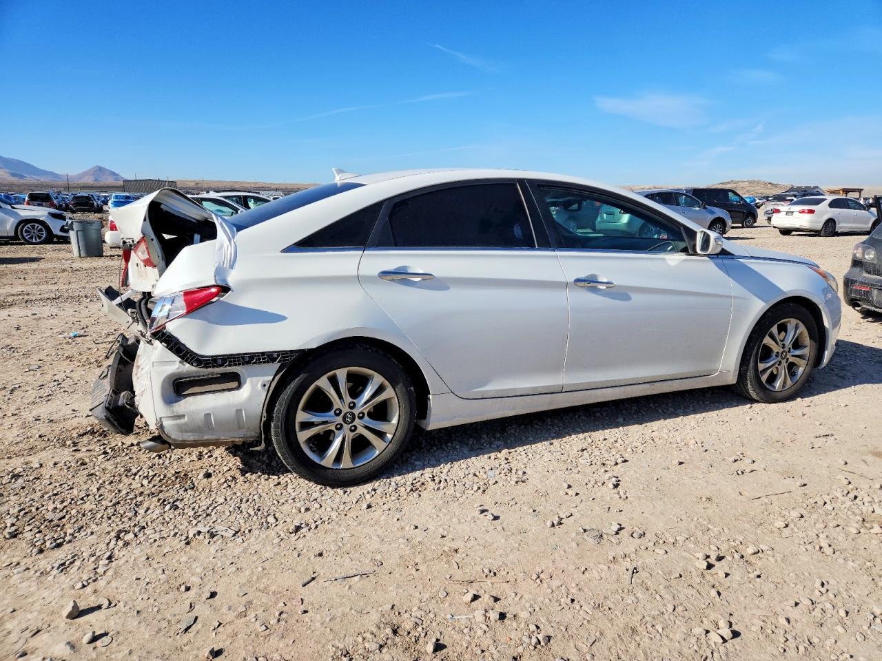 2011 HYUNDAI SONATA