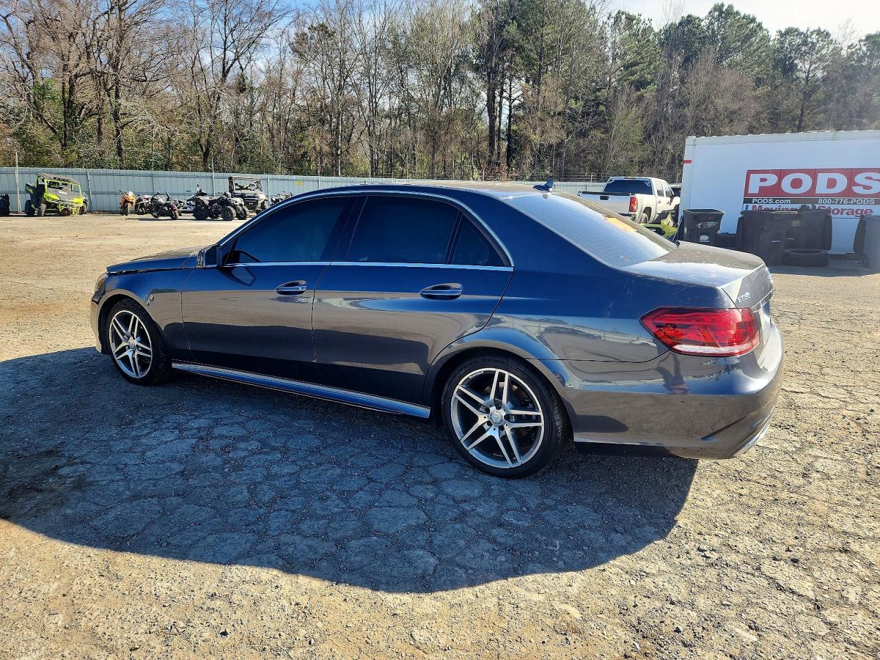 2016 MERCEDES-BENZ E-Class