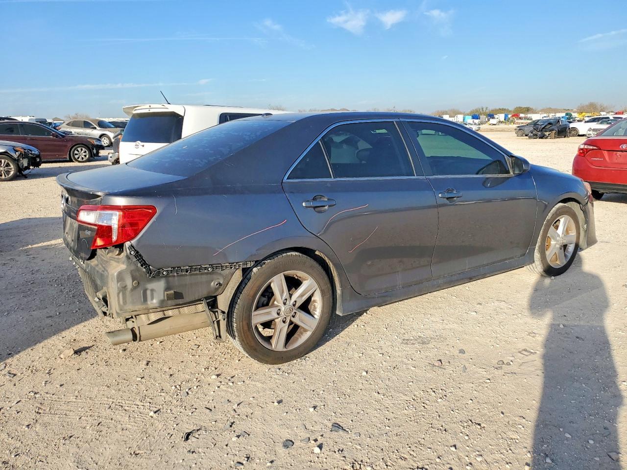 2013 TOYOTA CAMRY