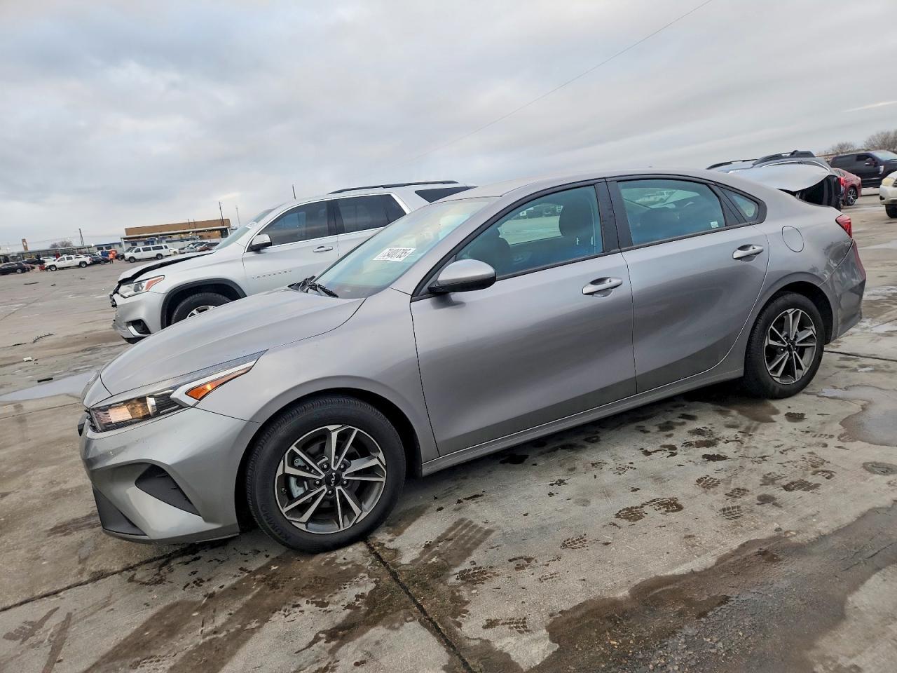 2023 KIA FORTE