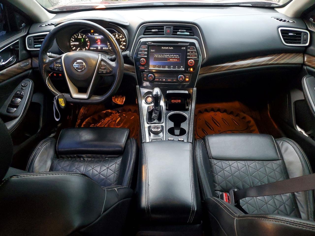 2017 NISSAN Maxima