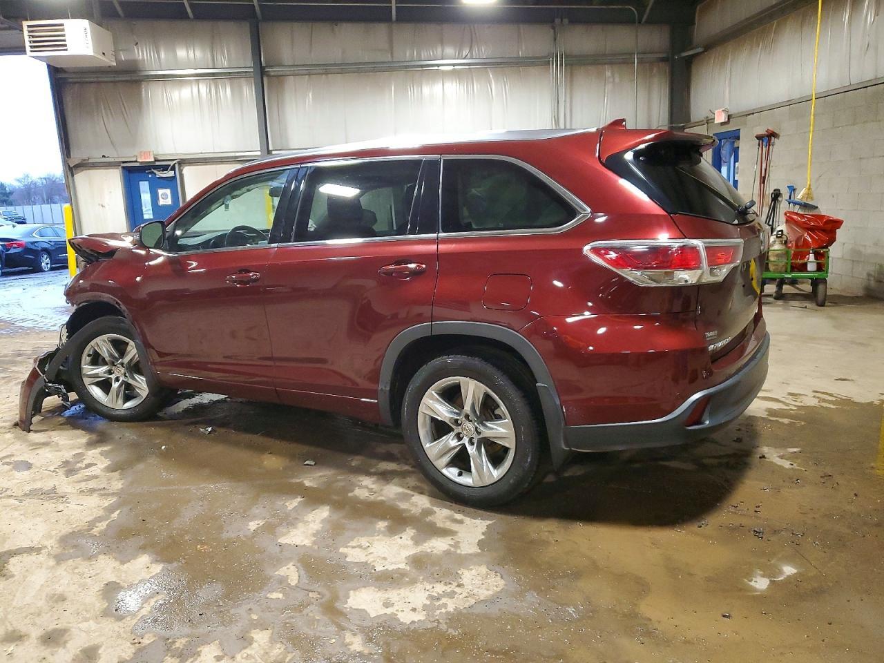 2014 TOYOTA HIGHLANDER