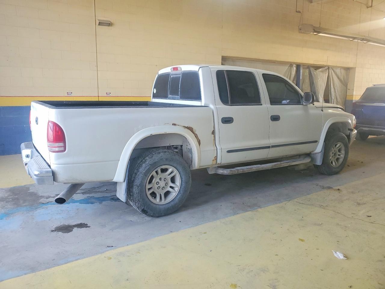 2004 DODGE Dakota