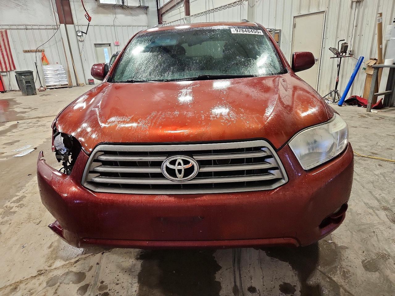 2010 TOYOTA HIGHLANDER