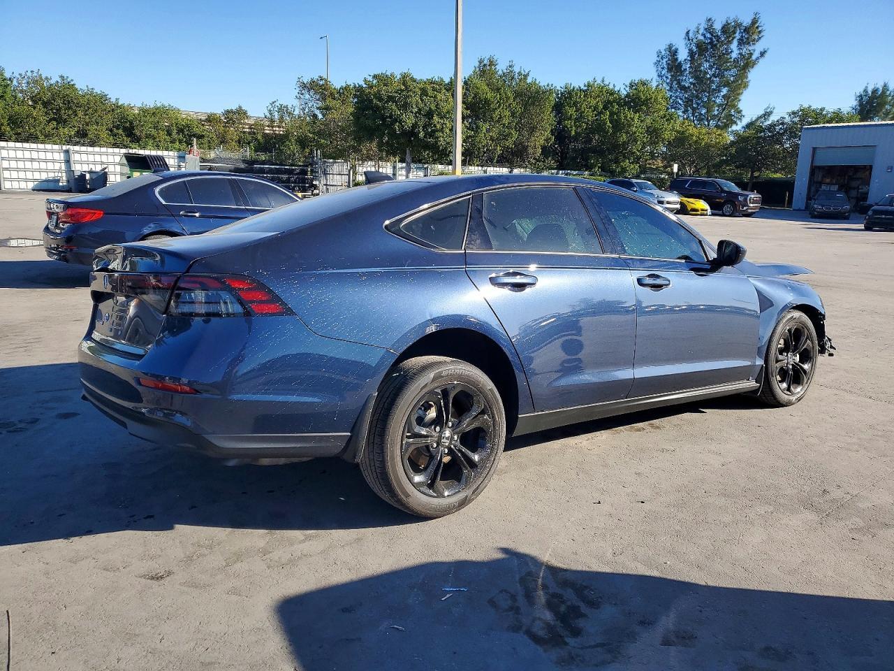 2025 HONDA ACCORD