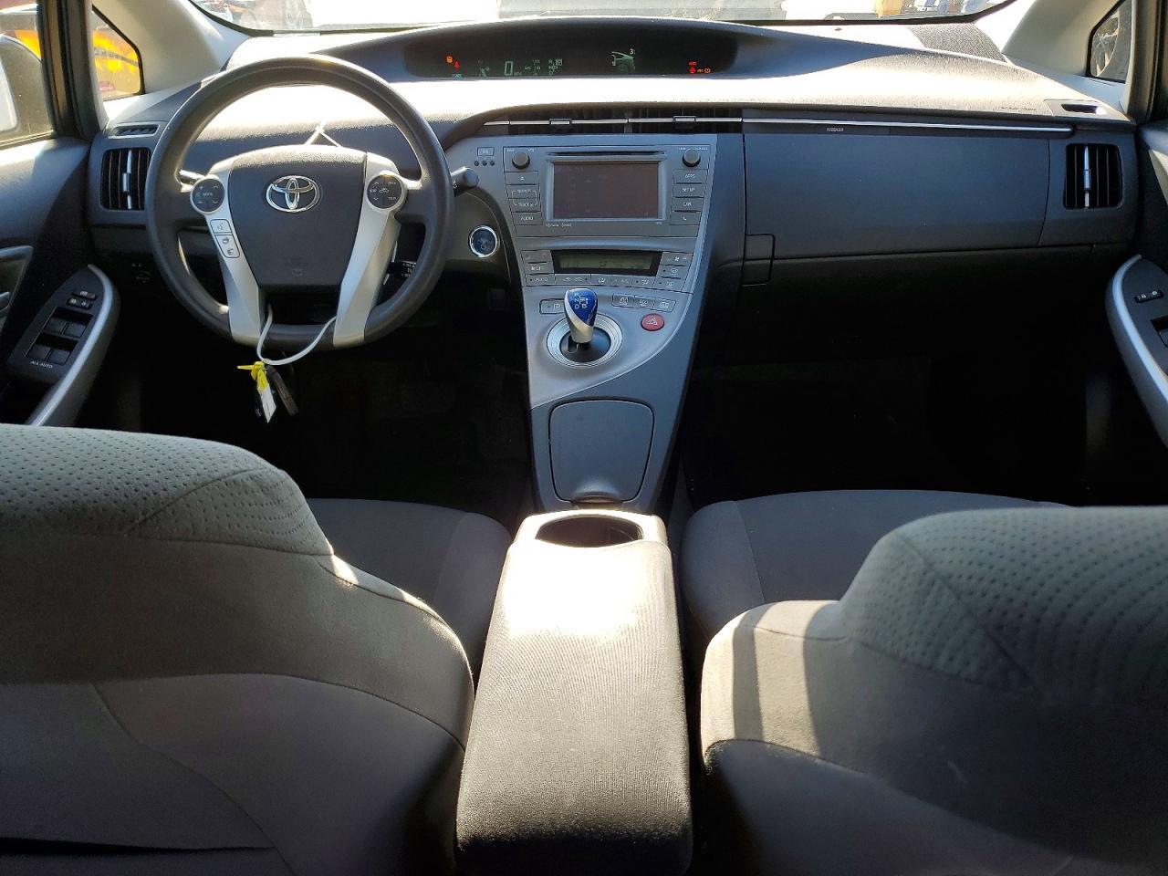 2013 TOYOTA PRIUS