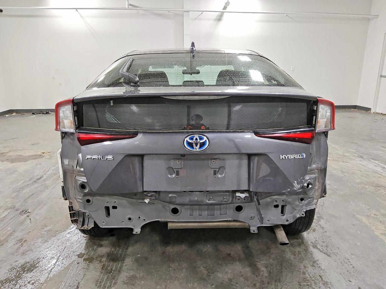 2022 TOYOTA PRIUS