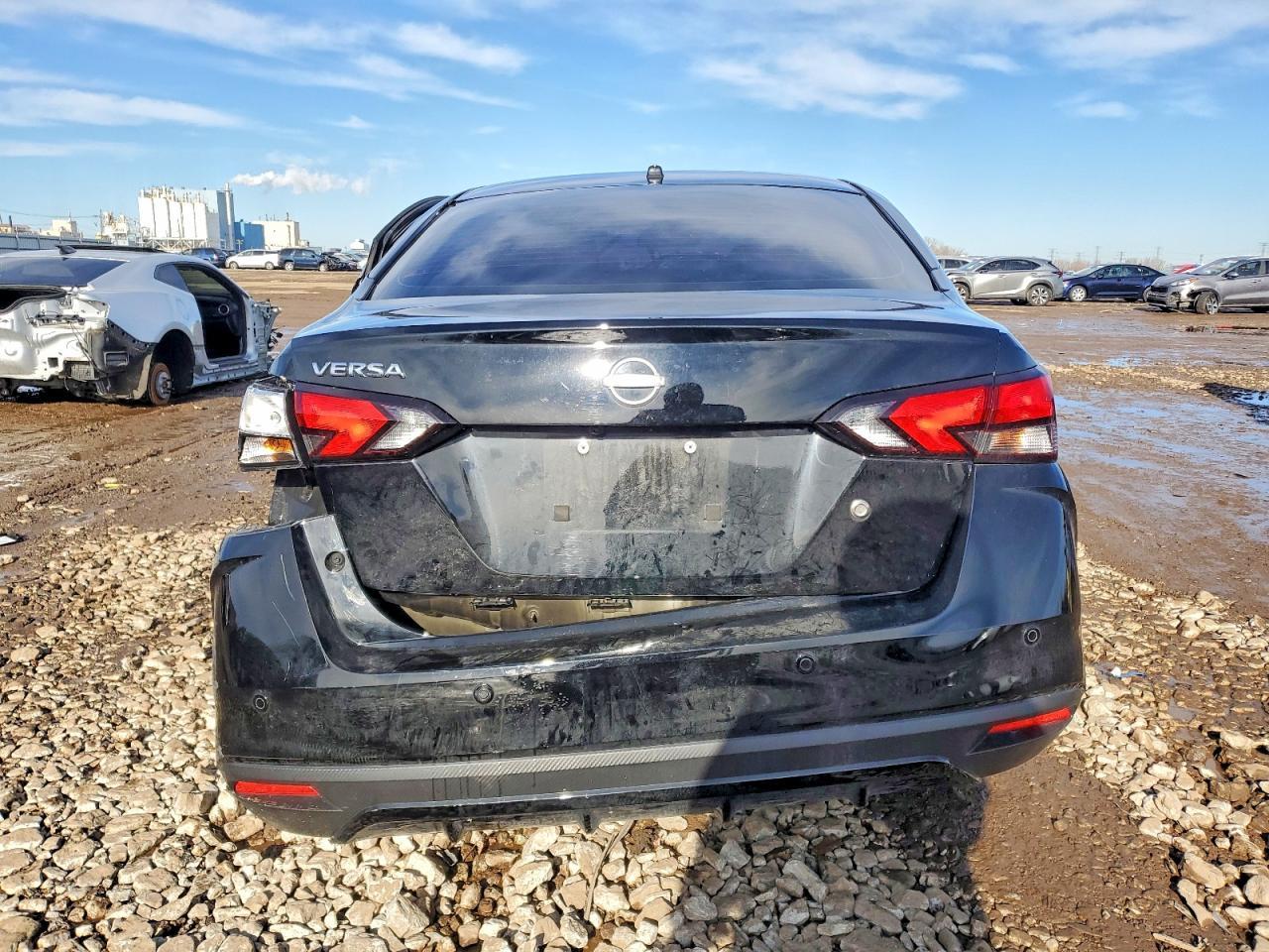 2024 NISSAN VERSA