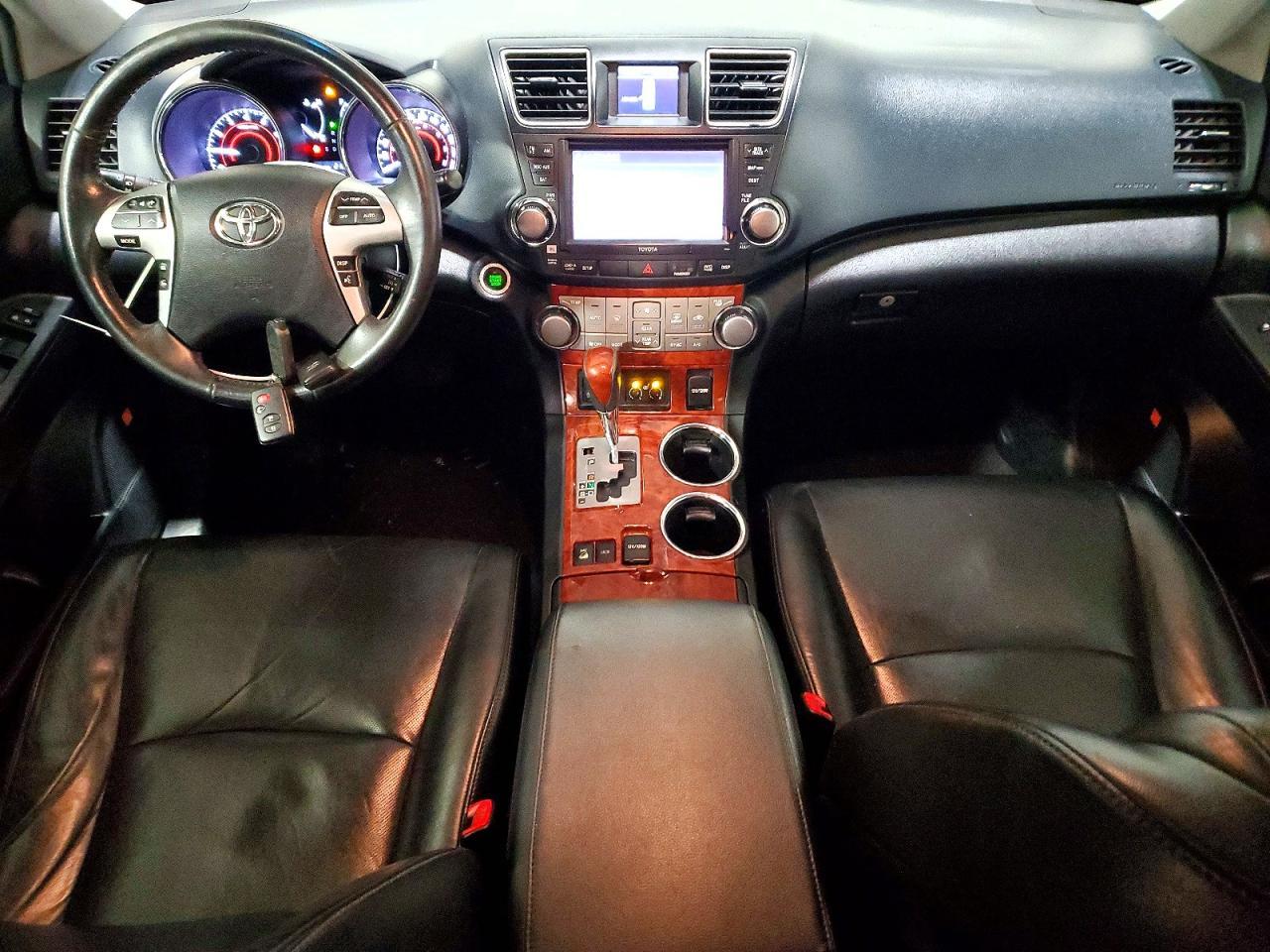 2013 TOYOTA HIGHLANDER