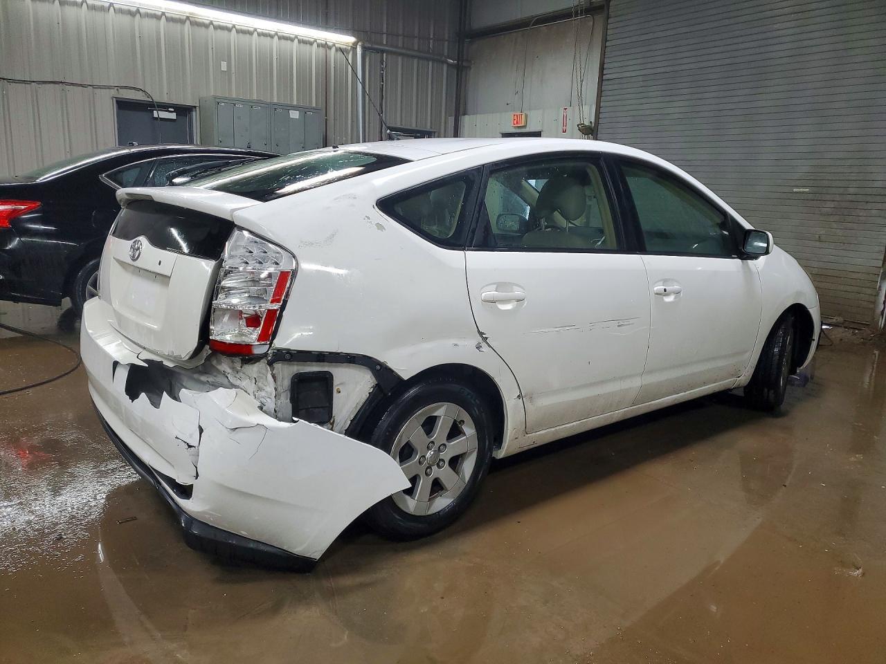 2004 TOYOTA PRIUS