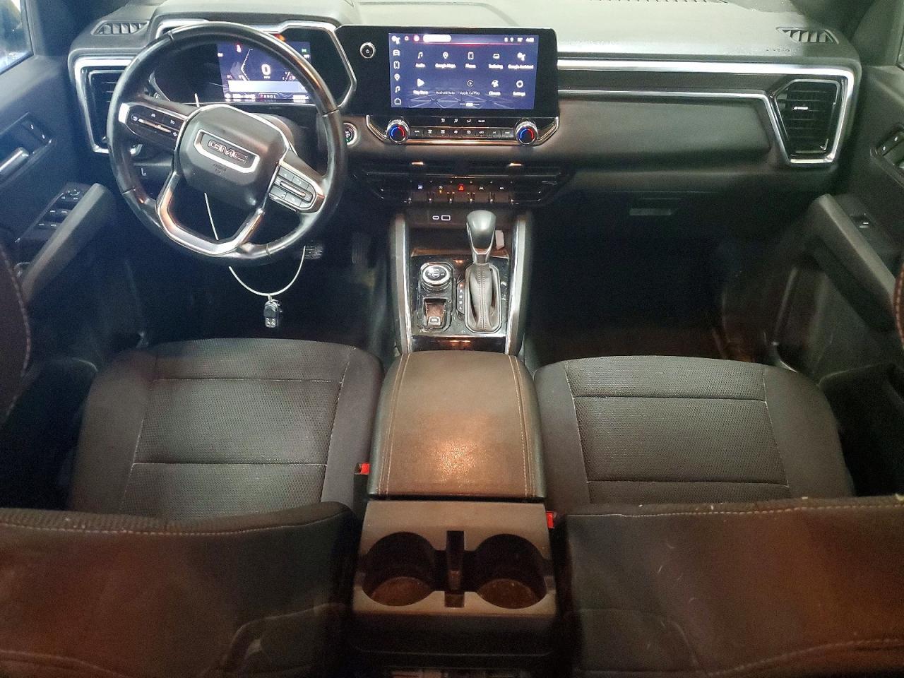 2023 GMC CANYON