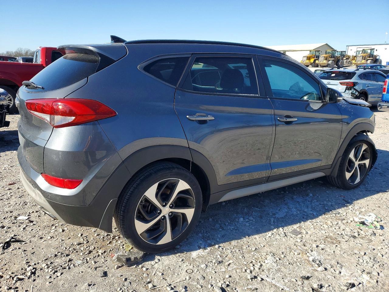 2018 HYUNDAI TUCSON