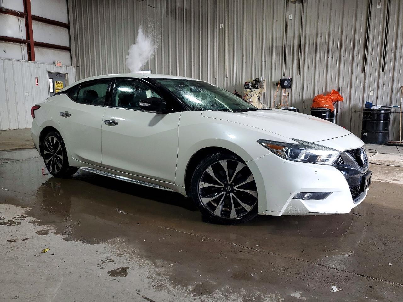 2018 NISSAN Maxima
