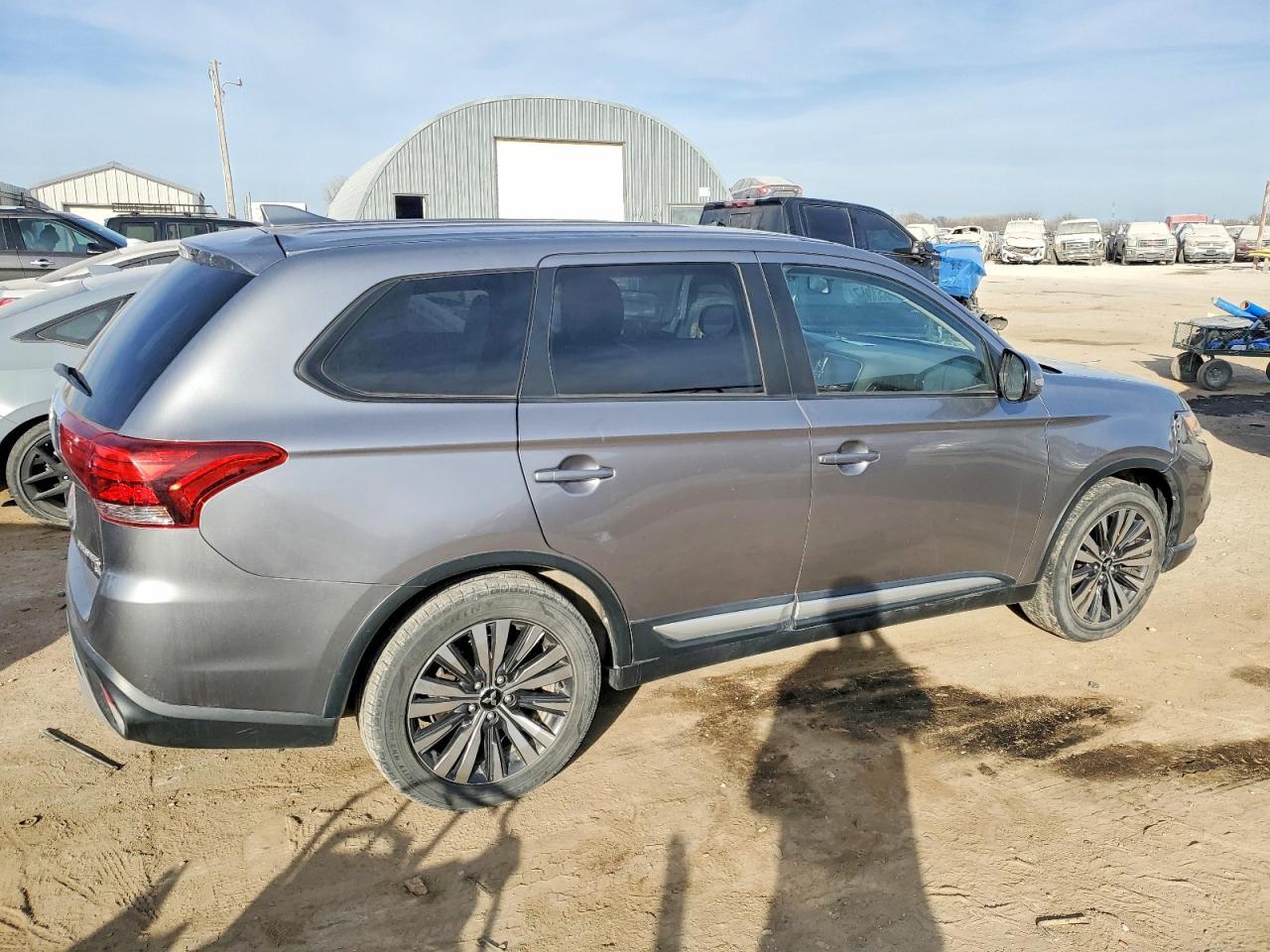 2019 MITSUBISHI outlander