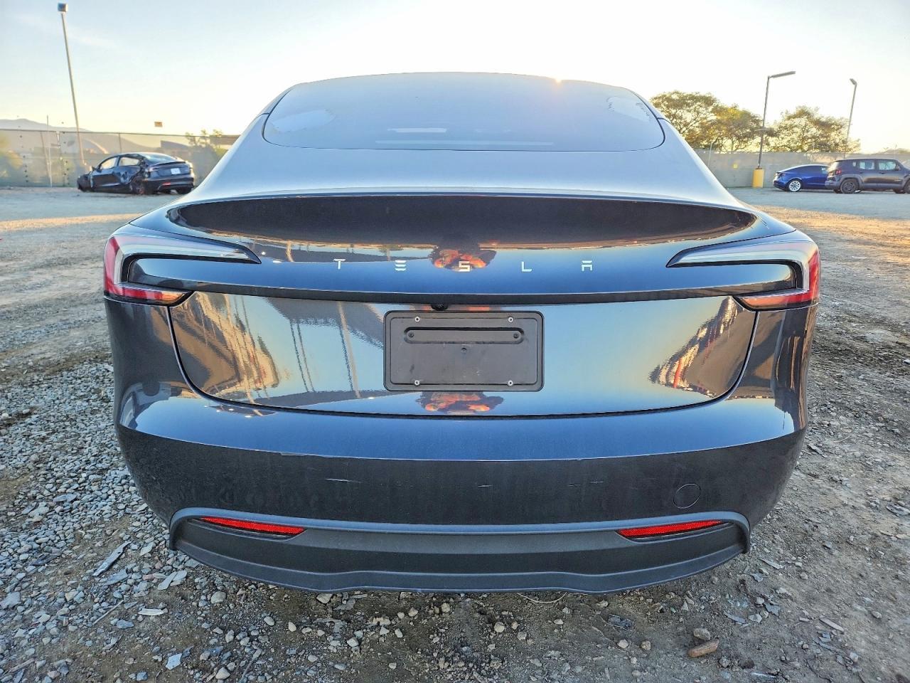 2025 TESLA MODEL 3