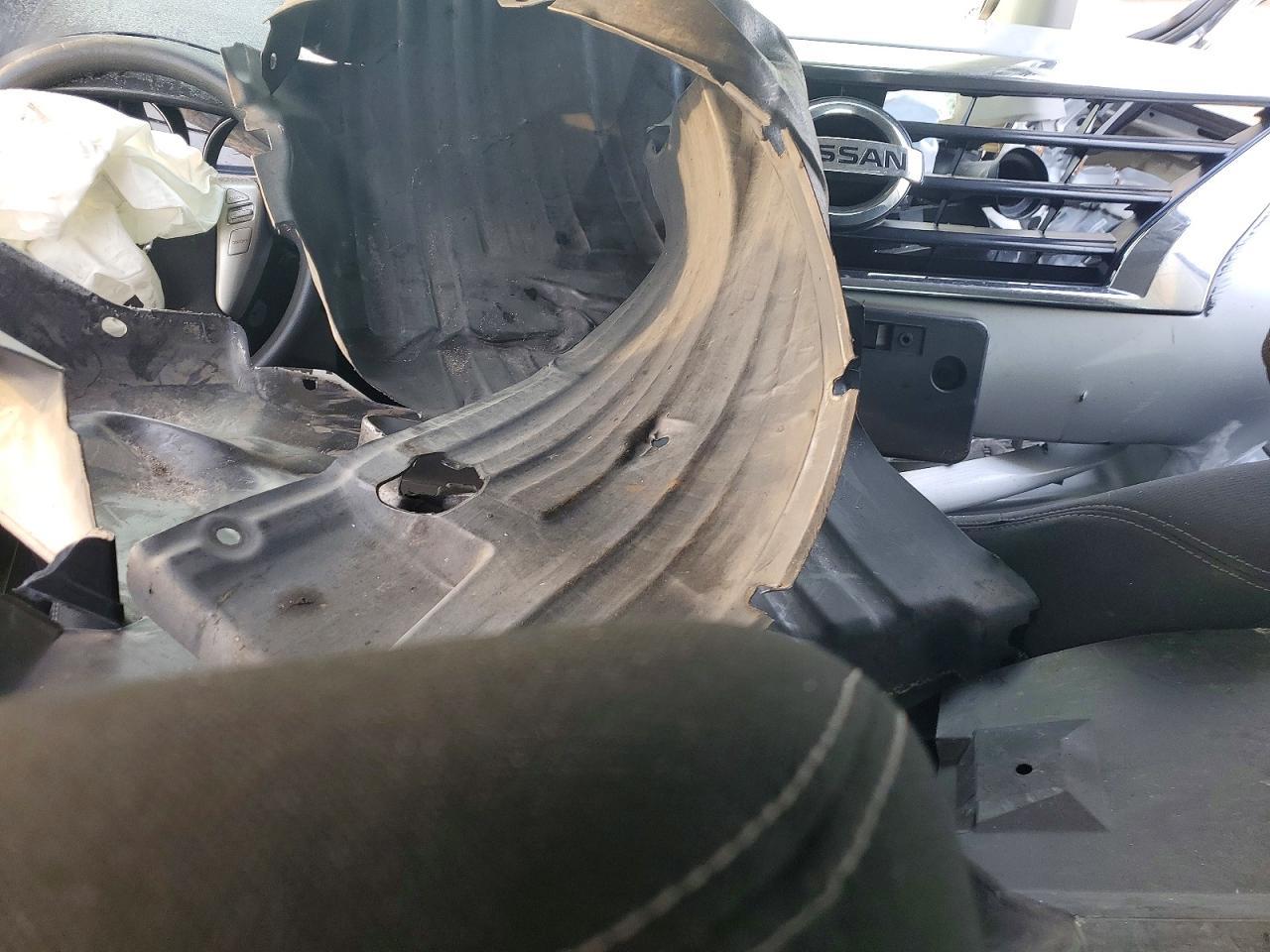 2019 NISSAN VERSA