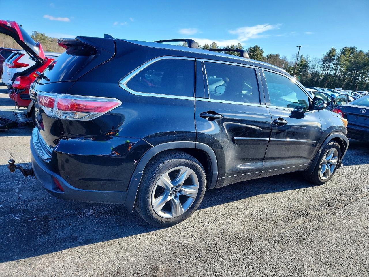 2016 TOYOTA HIGHLANDER