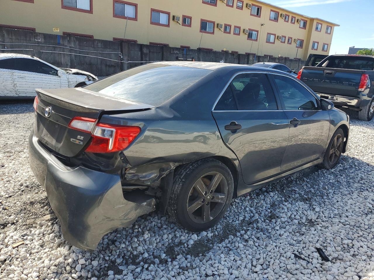 2012 TOYOTA CAMRY