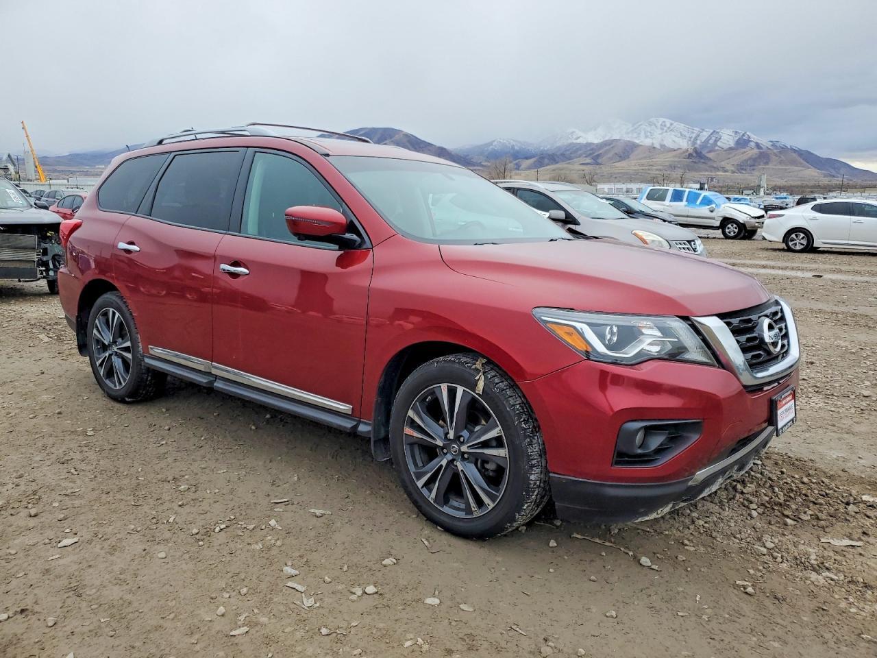 2017 NISSAN PATHFINDER