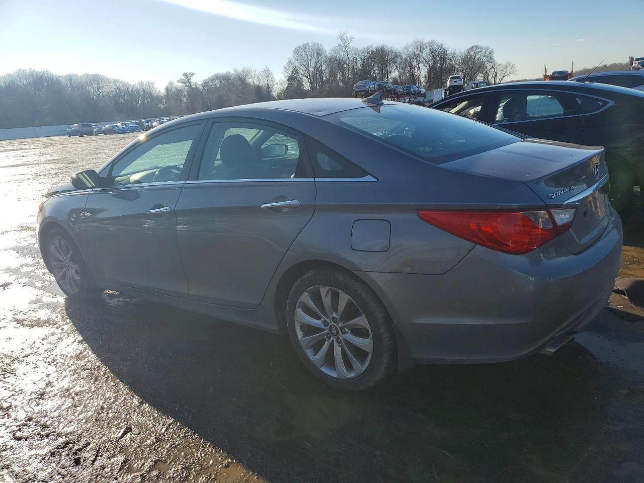2011 HYUNDAI SONATA