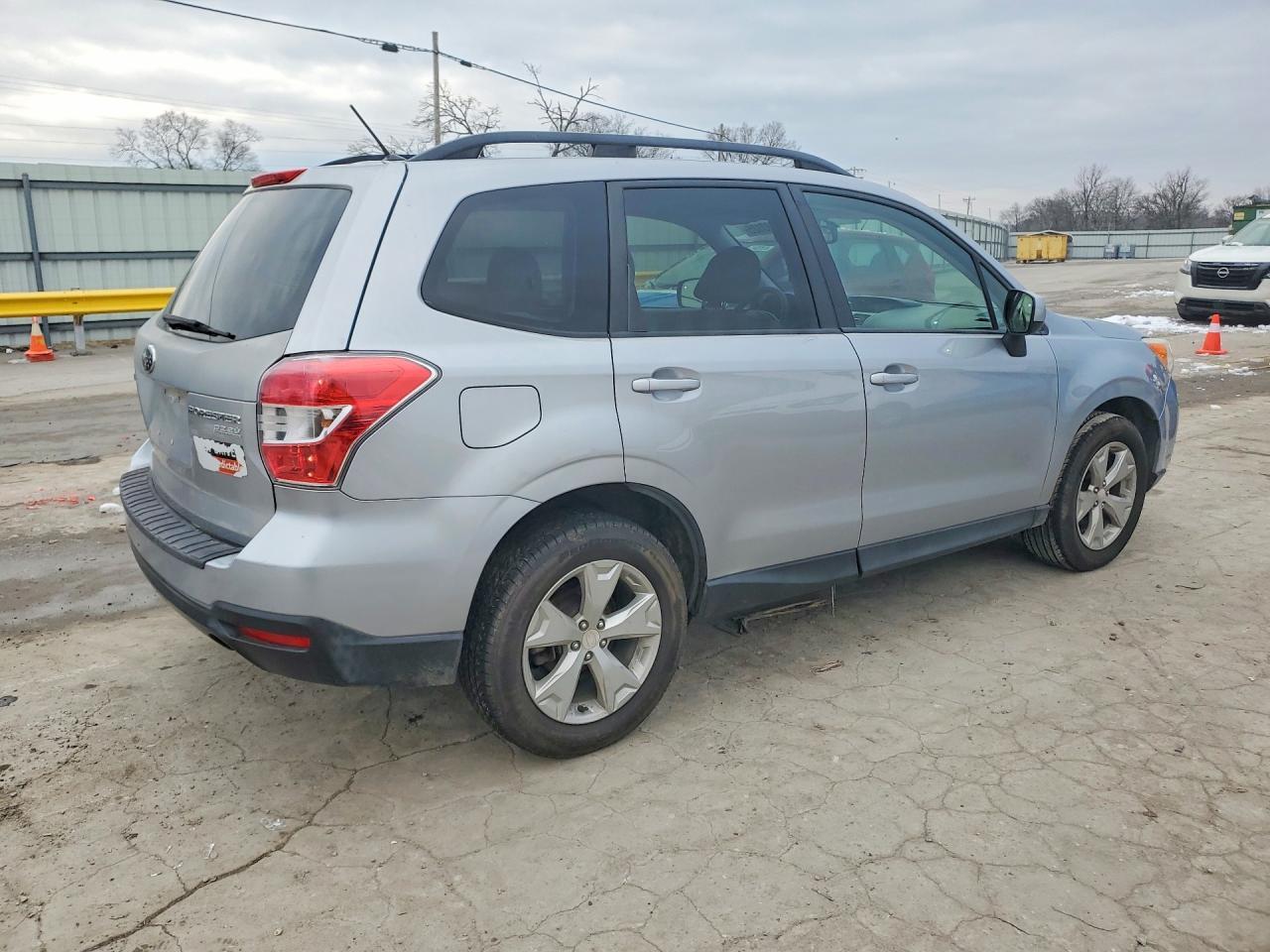 2015 SUBARU FORESTER