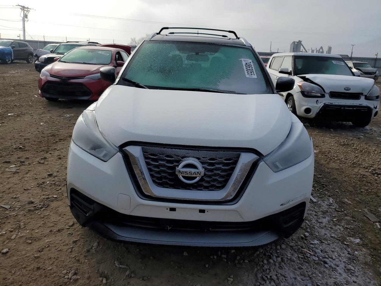 2018 NISSAN KICKS