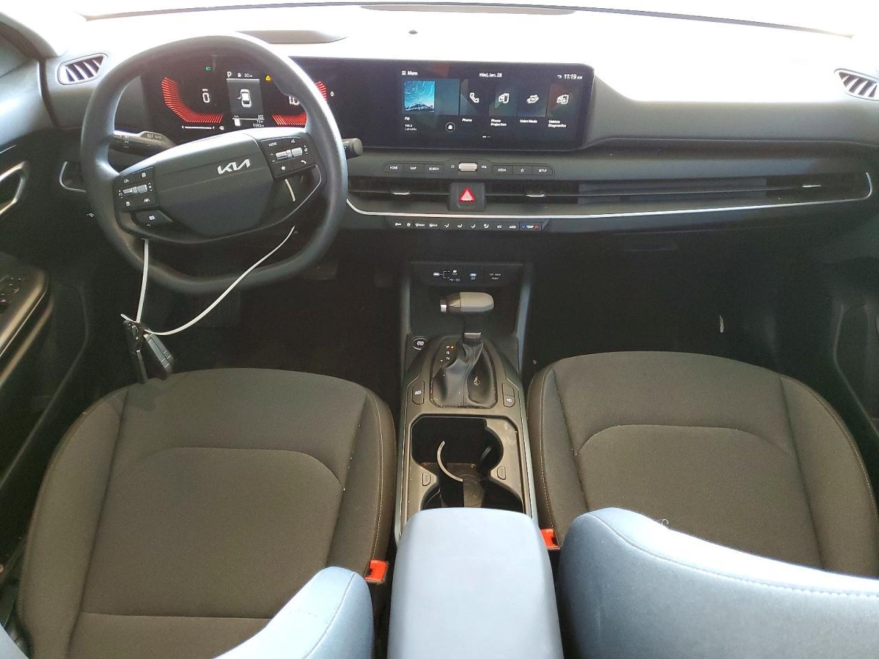 2025 KIA K4