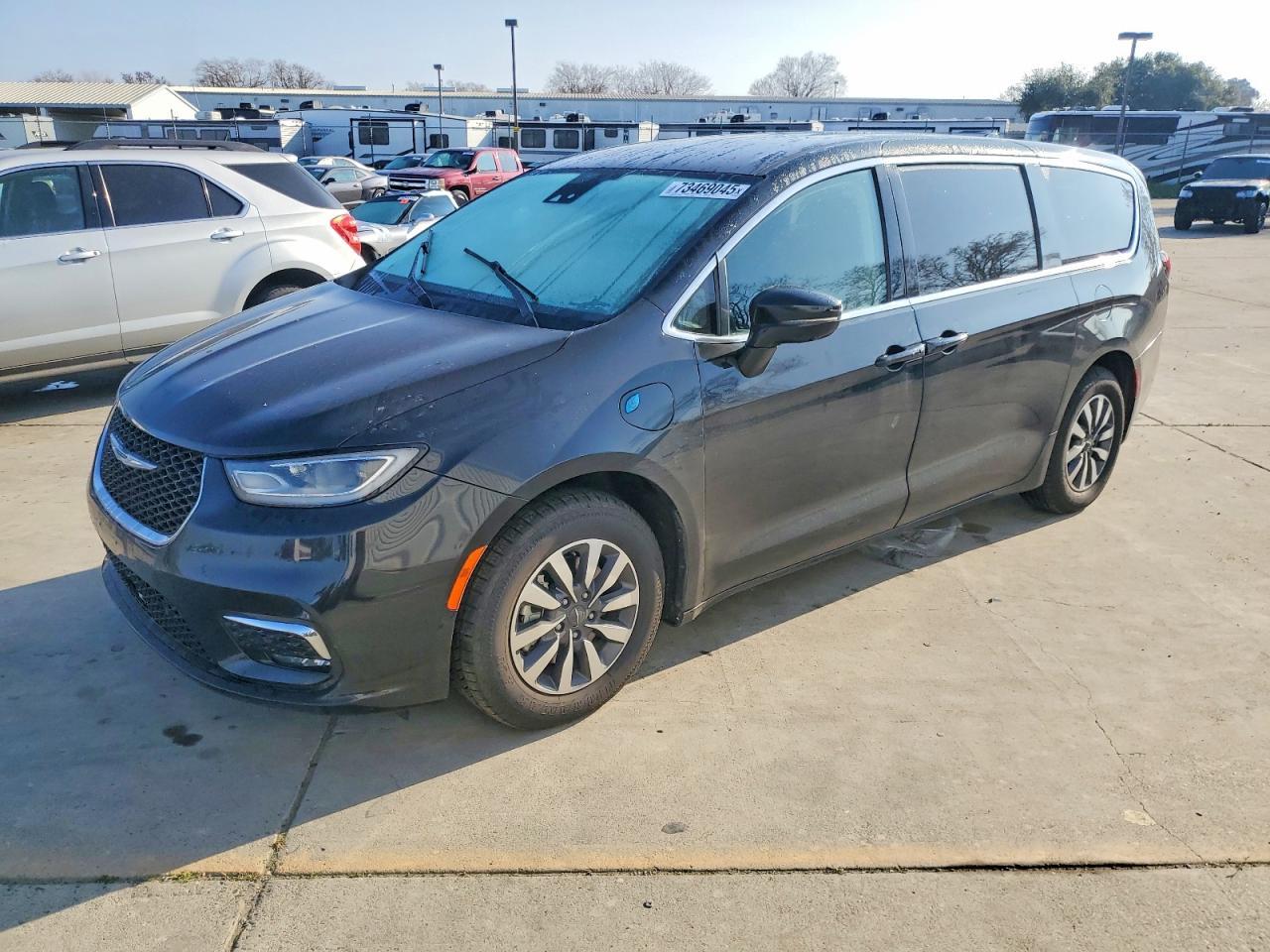 2022 CHRYSLER Pacifica