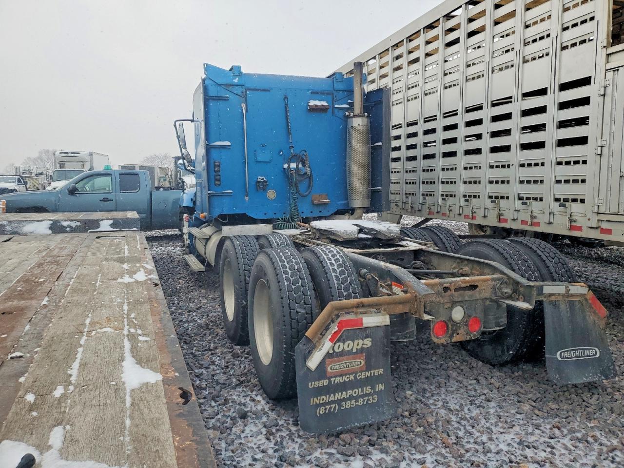 2006 FREIGHTLINER Columbia