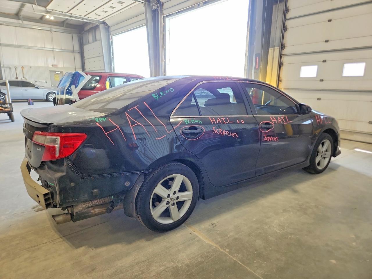 2014 TOYOTA CAMRY