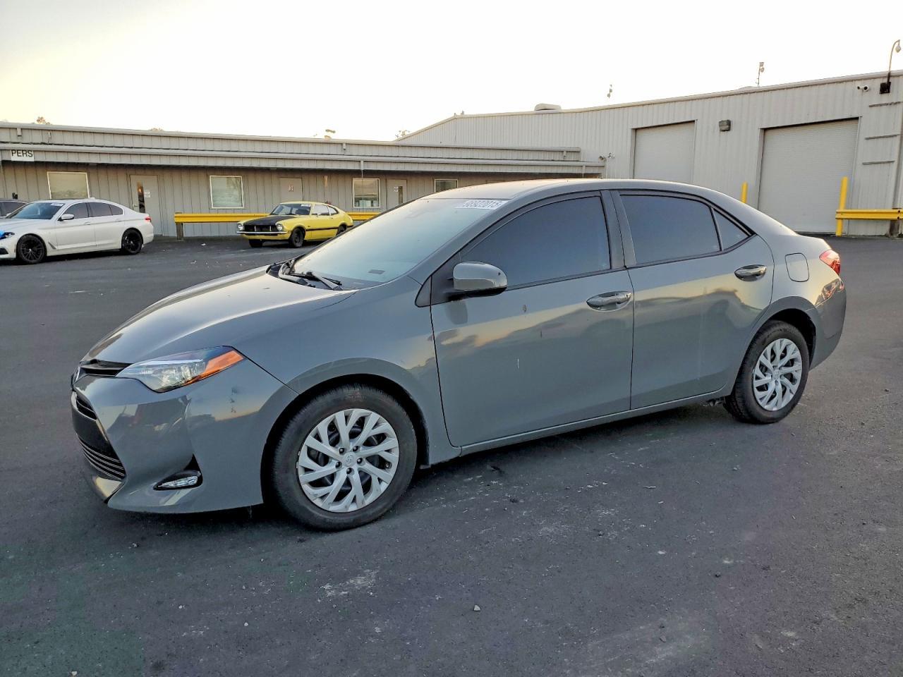 2019 TOYOTA COROLLA