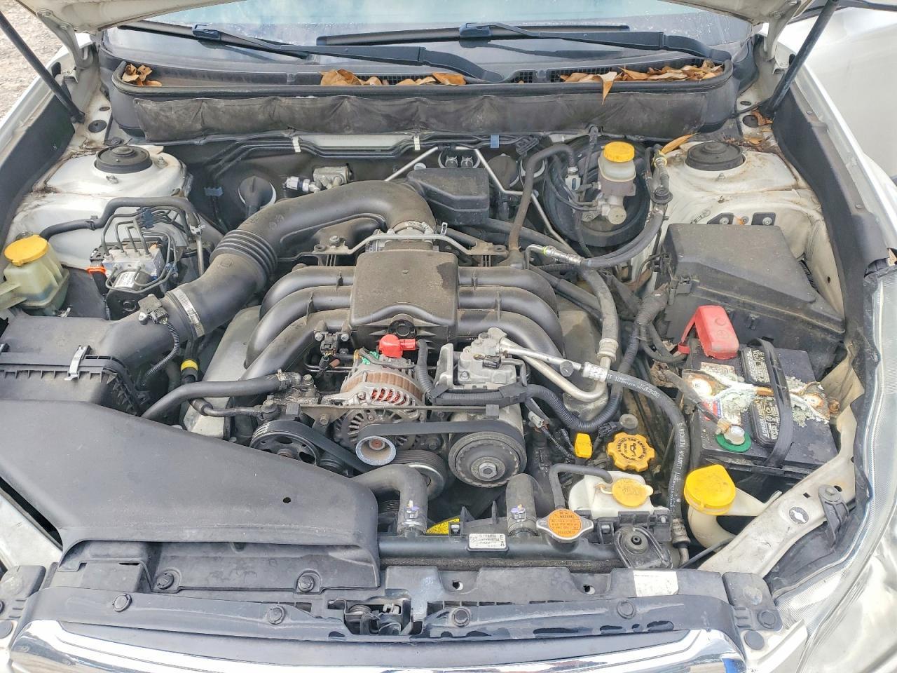 2012 SUBARU Outback