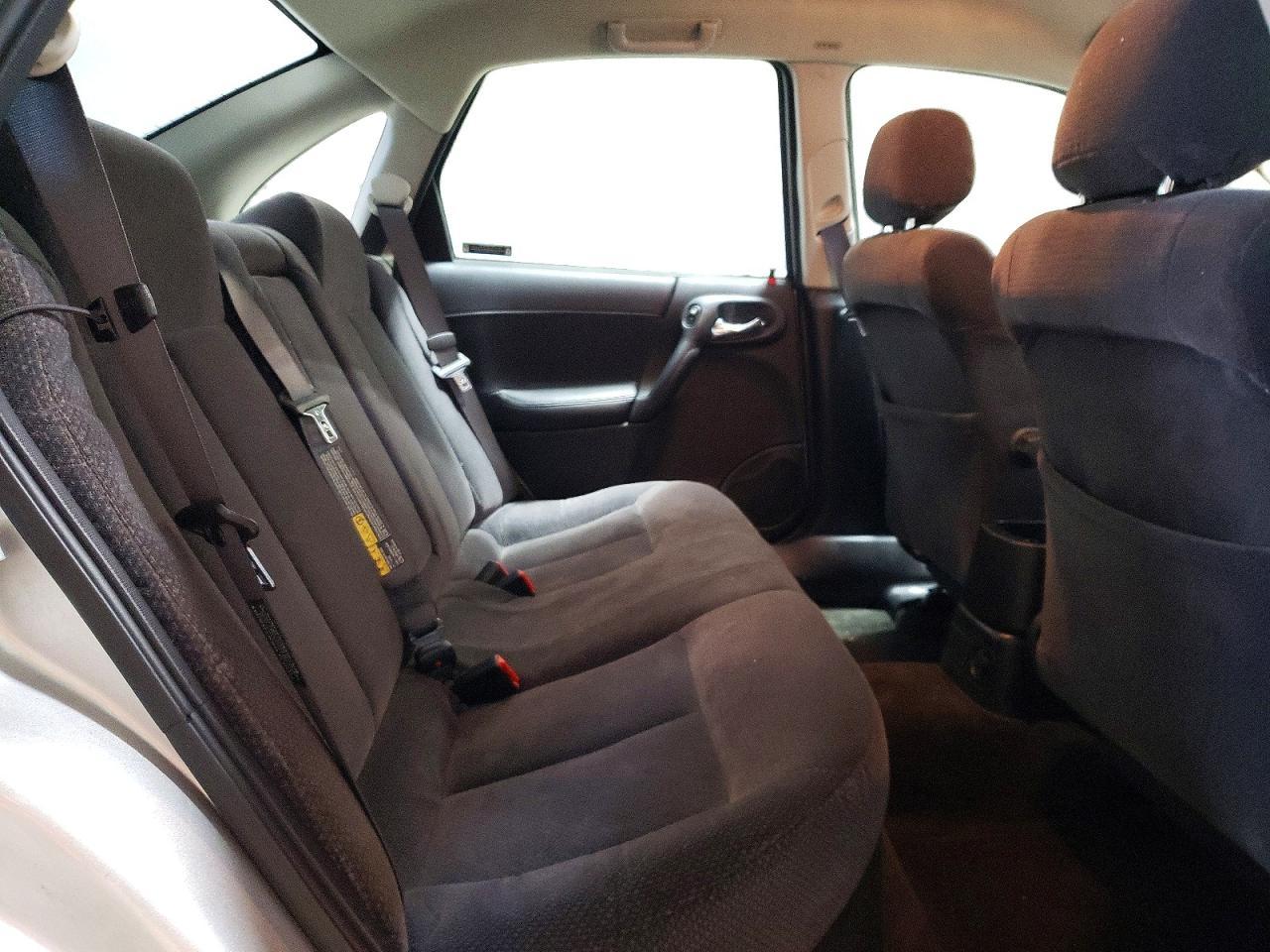 2001 SATURN L300