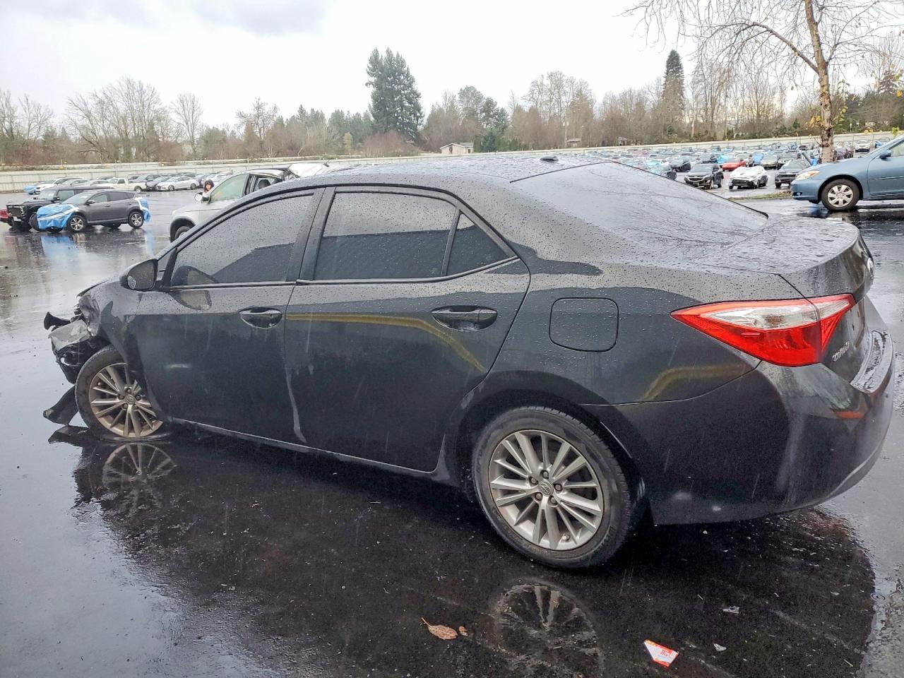 2015 TOYOTA COROLLA