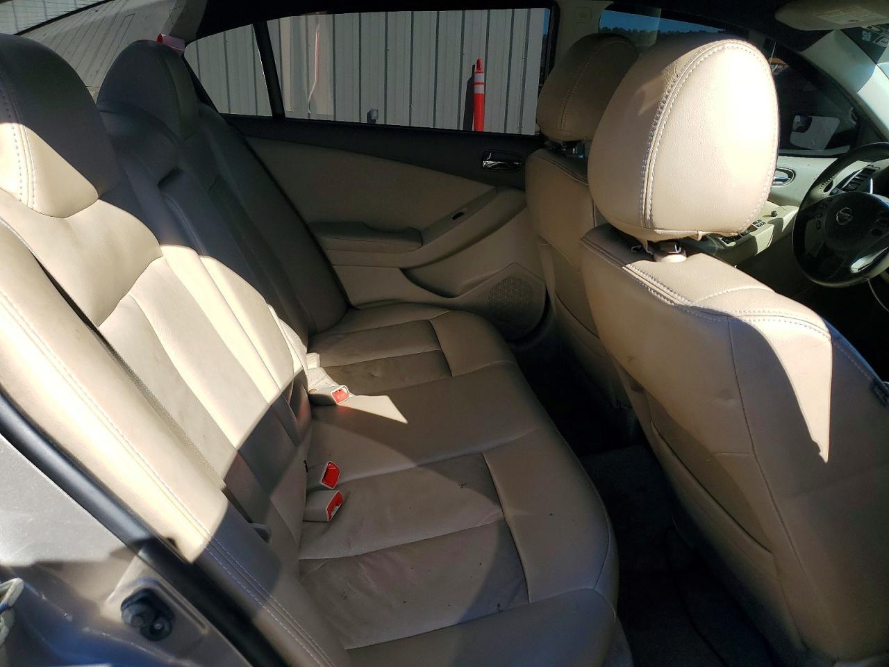 2012 NISSAN ALTIMA