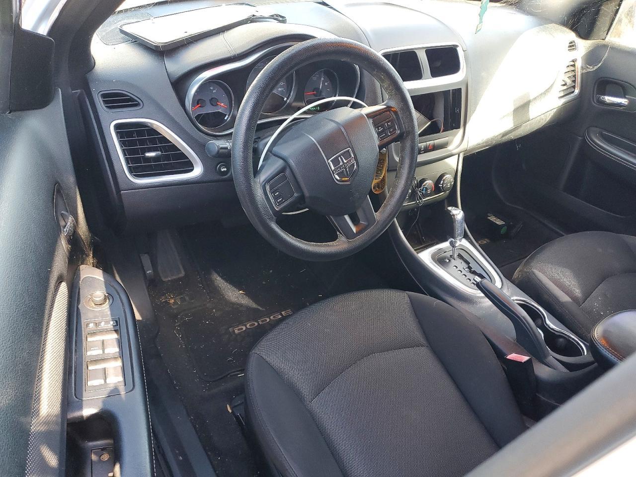 2013 DODGE Avenger
