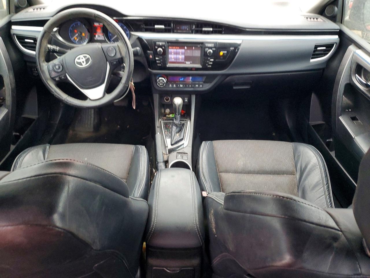 2015 TOYOTA COROLLA