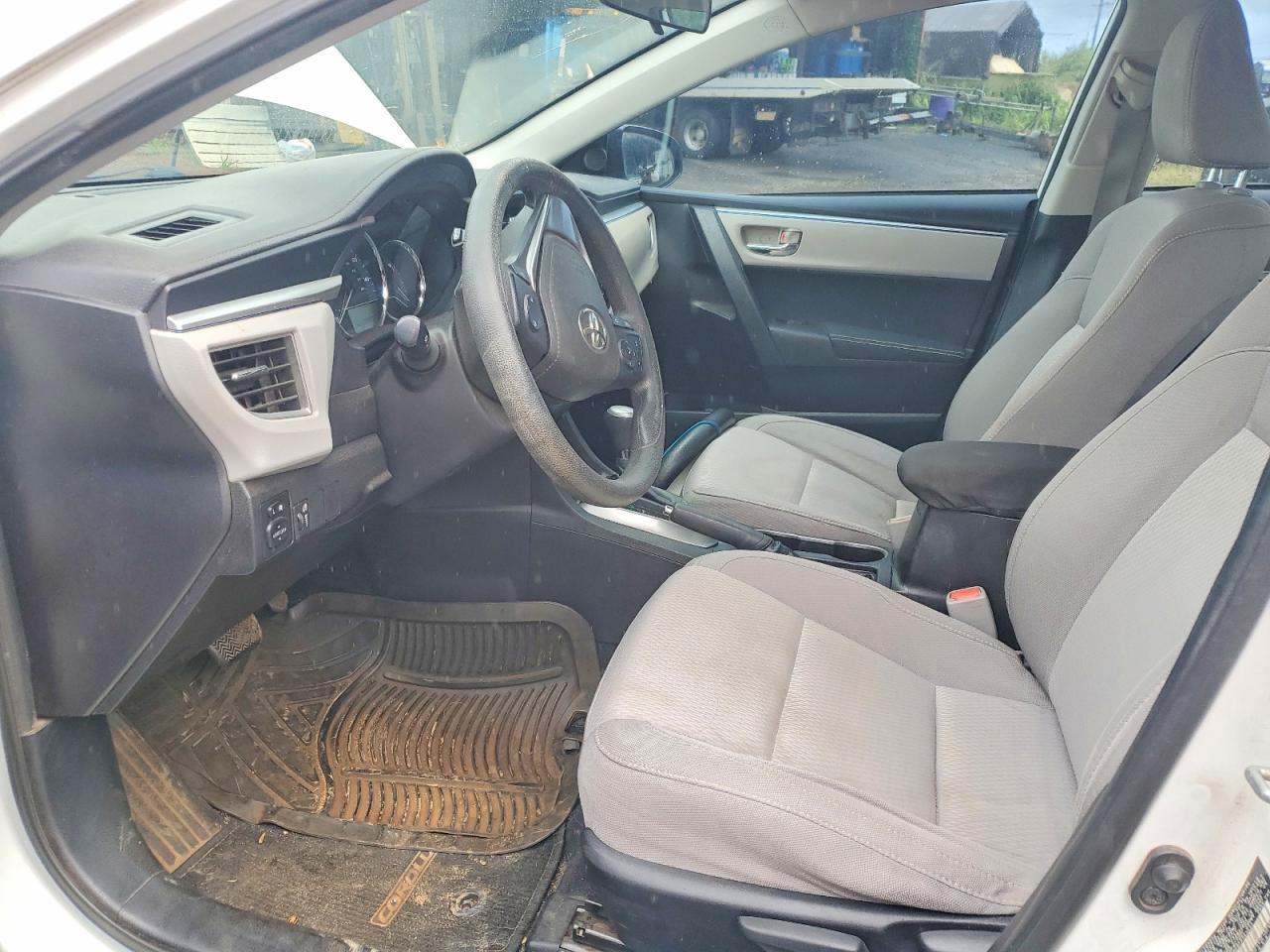 2015 TOYOTA COROLLA